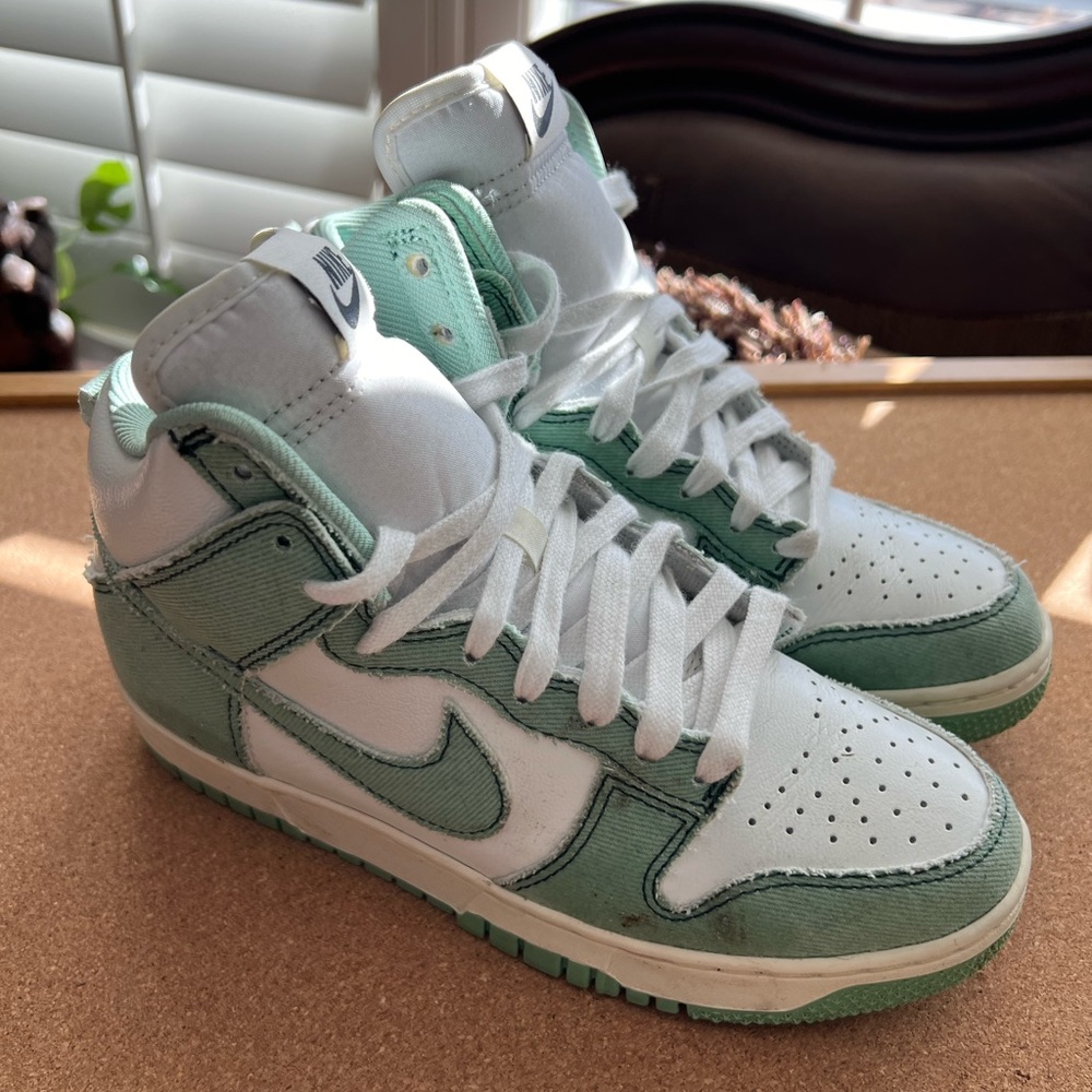 WMN Nike Dunk High Tops 6.5W